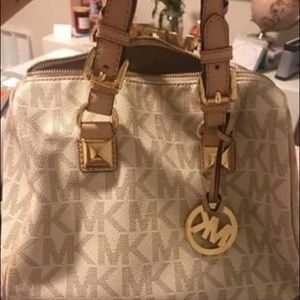 MIchael Kors Authentic Purse
